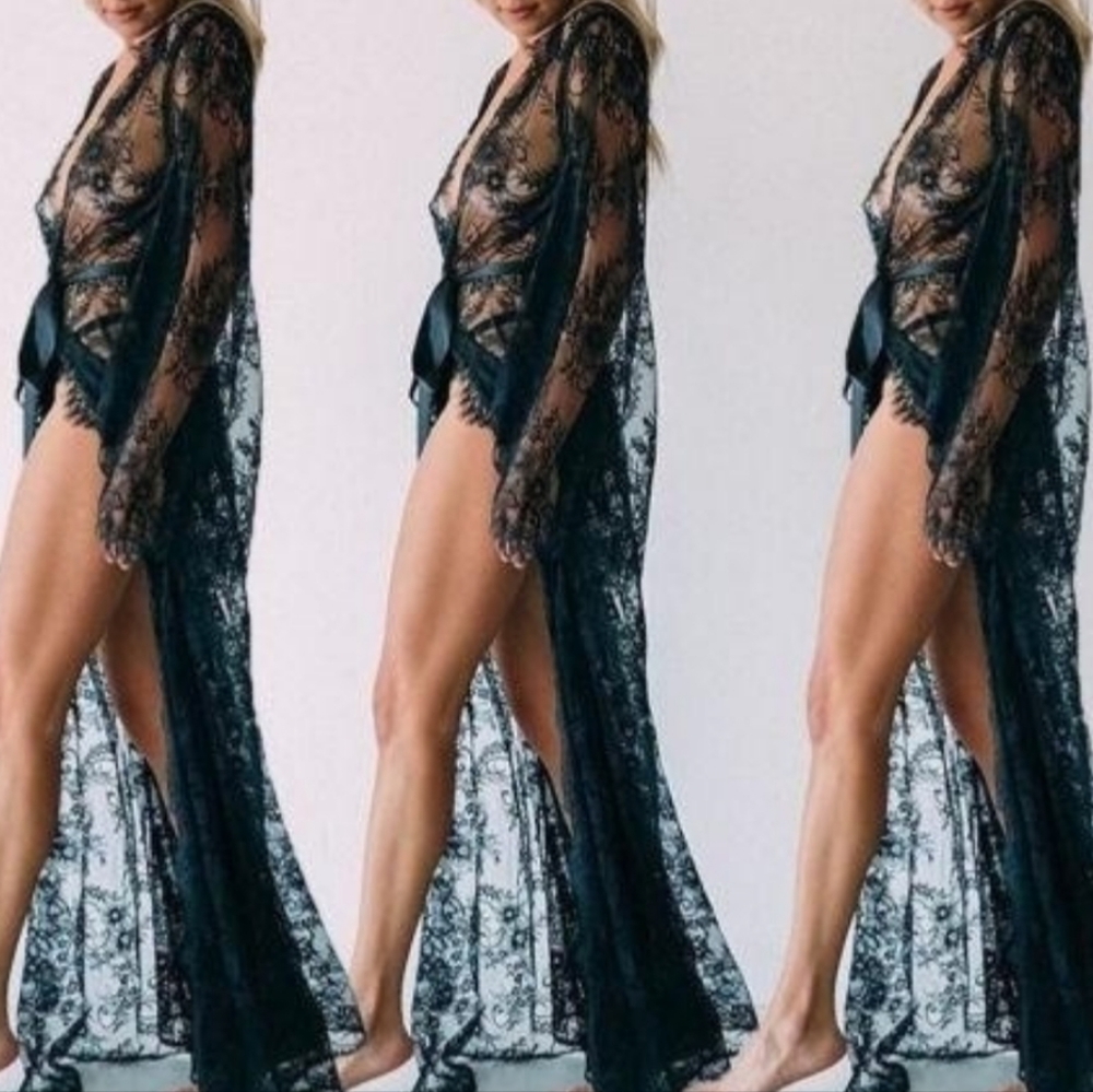 Elegant Black Lace Swim‎ Cover-Up - Picture 14 of 16